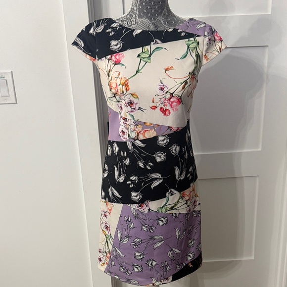 Vince Camuto Dresses & Skirts - Vince Camuto Black and Purple Floral Mini Dress
